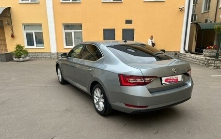 Skoda Superb III рестайлинг, 2017 год, 1 700 000 рублей, 4 фотография