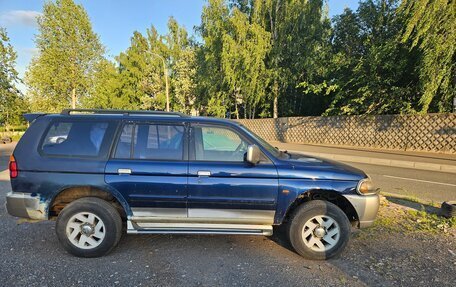 Mitsubishi Pajero Sport II рестайлинг, 2000 год, 348 000 рублей, 3 фотография