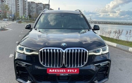 BMW X7, 2019 год, 9 000 000 рублей, 6 фотография