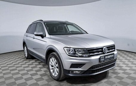 Volkswagen Tiguan II, 2018 год, 2 480 800 рублей, 3 фотография