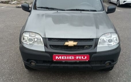 Chevrolet Niva I рестайлинг, 2013 год, 520 000 рублей, 3 фотография