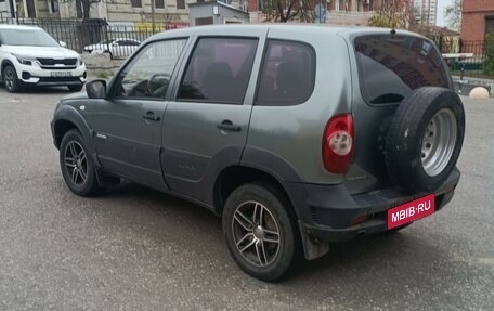 Chevrolet Niva I рестайлинг, 2013 год, 520 000 рублей, 4 фотография