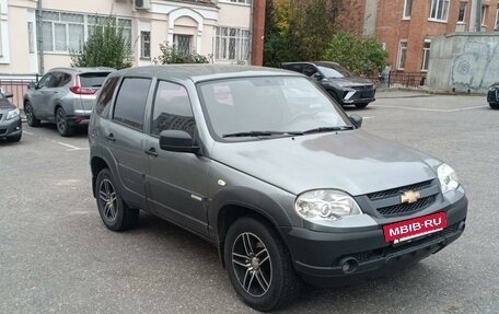 Chevrolet Niva I рестайлинг, 2013 год, 520 000 рублей, 6 фотография