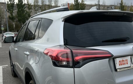 Toyota RAV4, 2016 год, 2 650 000 рублей, 9 фотография