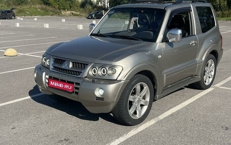 Mitsubishi Pajero III рестайлинг, 2003 год, 900 000 рублей, 1 фотография