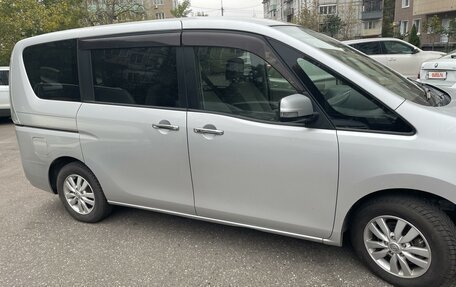 Nissan Serena IV, 2011 год, 1 000 000 рублей, 2 фотография