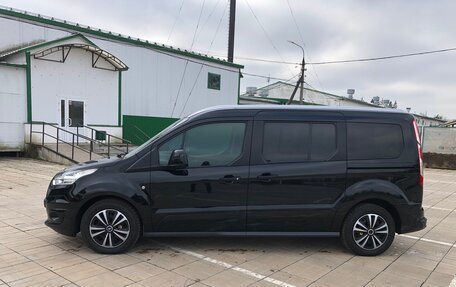 Ford Tourneo Connect II рестайлинг, 2018 год, 1 900 000 рублей, 2 фотография