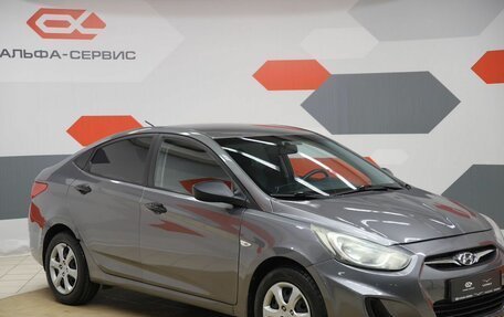 Hyundai Solaris II рестайлинг, 2014 год, 720 000 рублей, 3 фотография