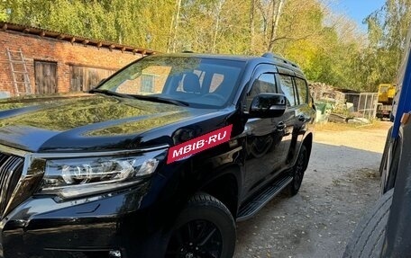 Toyota Land Cruiser Prado 150 рестайлинг 2, 2022 год, 7 500 000 рублей, 4 фотография