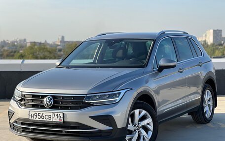 Volkswagen Tiguan II, 2021 год, 2 970 000 рублей, 1 фотография