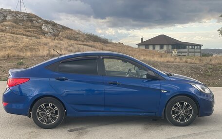 Hyundai Solaris II рестайлинг, 2011 год, 910 000 рублей, 4 фотография