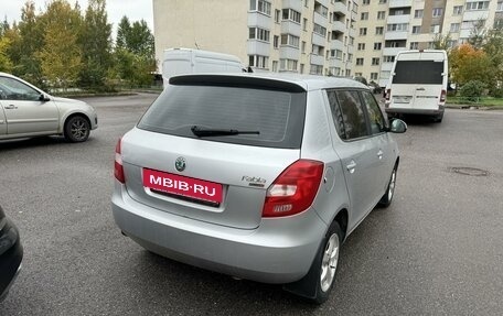 Skoda Fabia II, 2011 год, 499 000 рублей, 2 фотография