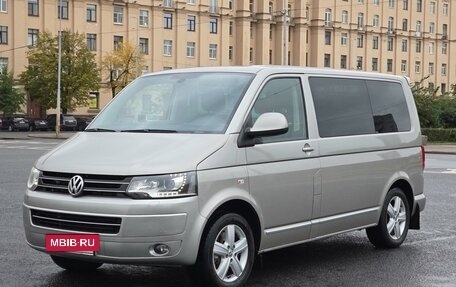 Volkswagen Multivan T5, 2014 год, 2 690 000 рублей, 2 фотография