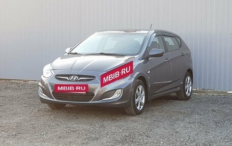 Hyundai Solaris II рестайлинг, 2011 год, 949 000 рублей, 2 фотография