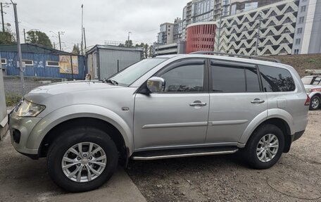 Mitsubishi Pajero Sport II рестайлинг, 2014 год, 2 290 000 рублей, 3 фотография