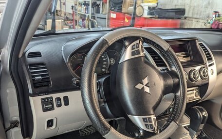 Mitsubishi Pajero Sport II рестайлинг, 2014 год, 2 290 000 рублей, 8 фотография