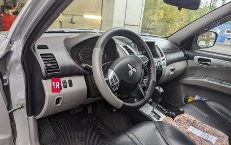 Mitsubishi Pajero Sport II рестайлинг, 2014 год, 2 290 000 рублей, 5 фотография