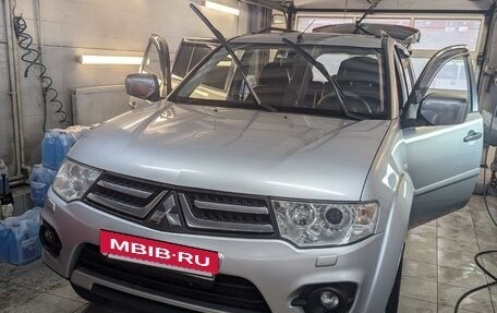 Mitsubishi Pajero Sport II рестайлинг, 2014 год, 2 290 000 рублей, 9 фотография