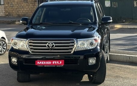 Toyota Land Cruiser 200, 2012 год, 3 650 000 рублей, 2 фотография