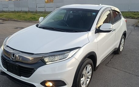 Honda Vezel, 2019 год, 2 190 000 рублей, 3 фотография