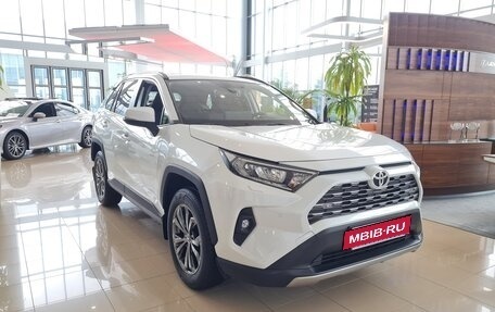 Toyota RAV4, 2023 год, 5 750 000 рублей, 2 фотография