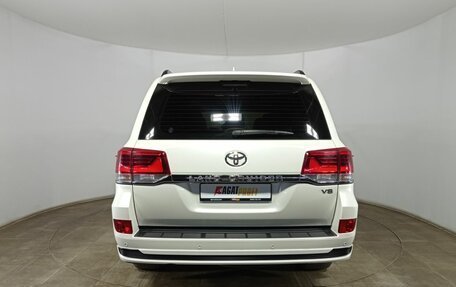 Toyota Land Cruiser 200, 2019 год, 7 466 000 рублей, 6 фотография