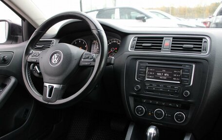 Volkswagen Jetta VI, 2013 год, 1 247 000 рублей, 10 фотография