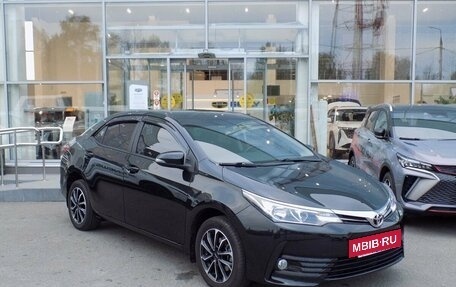 Toyota Corolla, 2018 год, 2 260 000 рублей, 3 фотография