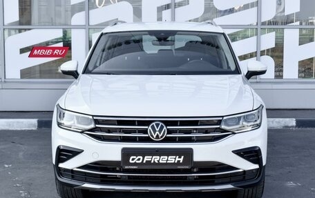 Volkswagen Tiguan II, 2021 год, 3 599 000 рублей, 3 фотография