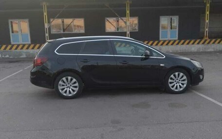 Opel Astra J, 2011 год, 450 000 рублей, 3 фотография