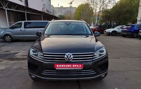 Volkswagen Touareg III, 2015 год, 3 690 000 рублей, 4 фотография