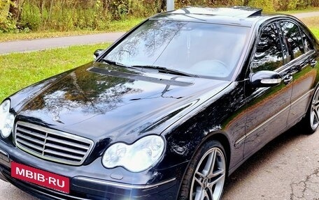 Mercedes-Benz C-Класс, 2003 год, 900 000 рублей, 12 фотография