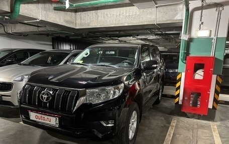 Toyota Land Cruiser Prado 150 рестайлинг 2, 2021 год, 6 890 000 рублей, 8 фотография