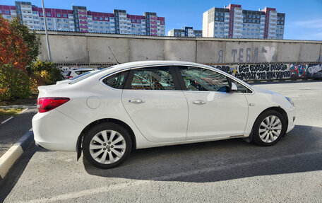 Opel Astra J, 2013 год, 1 100 000 рублей, 7 фотография