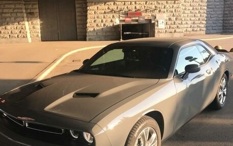 Dodge Challenger III рестайлинг 2, 2023 год, 7 325 000 рублей, 1 фотография