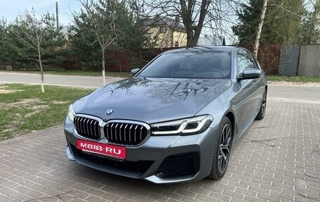 BMW 5 серия, 2020 год, 6 470 000 рублей, 2 фотография