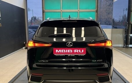 Lexus NX I, 2017 год, 3 190 000 рублей, 5 фотография