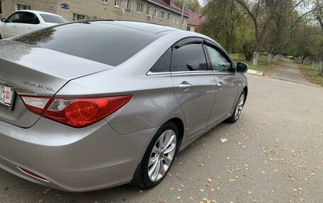 Hyundai Sonata VI, 2011 год, 1 120 000 рублей, 6 фотография