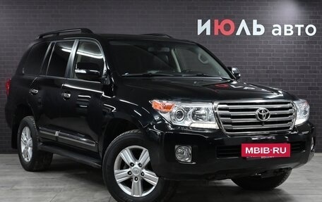 Toyota Land Cruiser 200, 2012 год, 4 950 000 рублей, 3 фотография