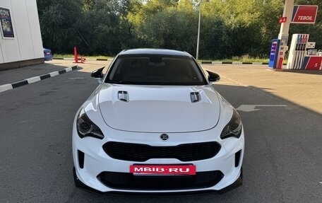 KIA Stinger I, 2018 год, 2 399 999 рублей, 2 фотография