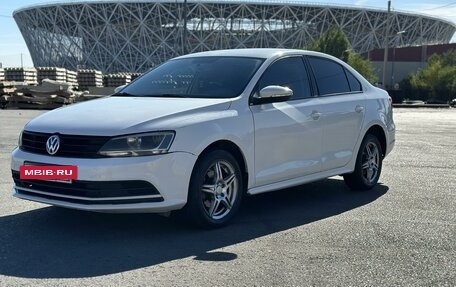 Volkswagen Jetta VI, 2015 год, 890 000 рублей, 4 фотография