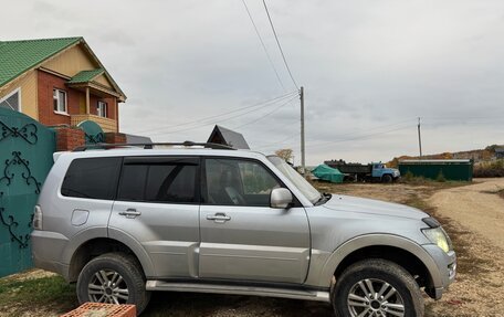 Mitsubishi Pajero IV, 2011 год, 1 950 000 рублей, 3 фотография