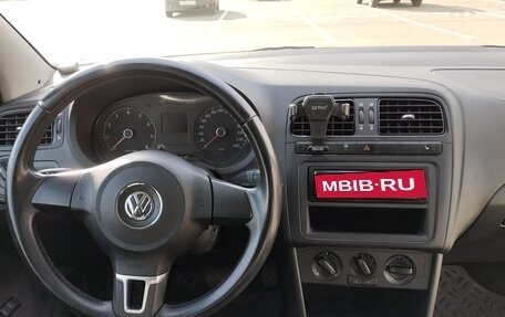 Volkswagen Polo VI (EU Market), 2012 год, 920 000 рублей, 2 фотография