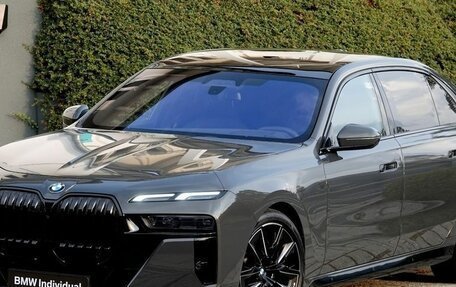 BMW 7 серия, 2023 год, 14 210 000 рублей, 2 фотография