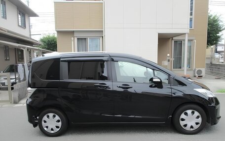 Honda Freed I, 2013 год, 1 020 000 рублей, 3 фотография