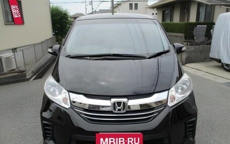 Honda Freed I, 2013 год, 1 020 000 рублей, 2 фотография