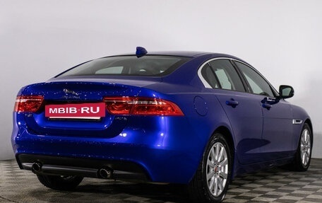 Jaguar XE I рестайлинг, 2017 год, 2 294 000 рублей, 5 фотография