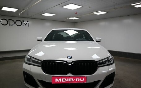 BMW 5 серия, 2021 год, 5 700 000 рублей, 3 фотография