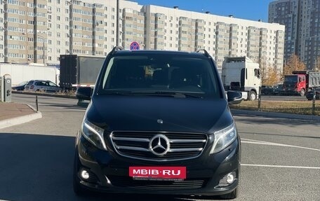 Mercedes-Benz V-Класс, 2017 год, 6 500 000 рублей, 7 фотография