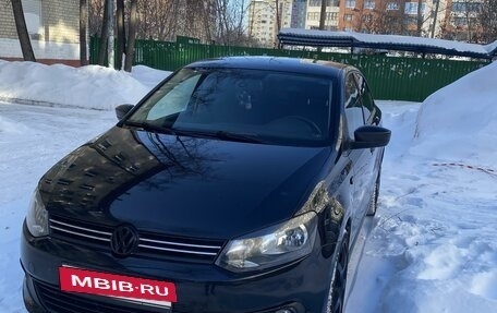 Volkswagen Polo VI (EU Market), 2013 год, 1 100 000 рублей, 19 фотография